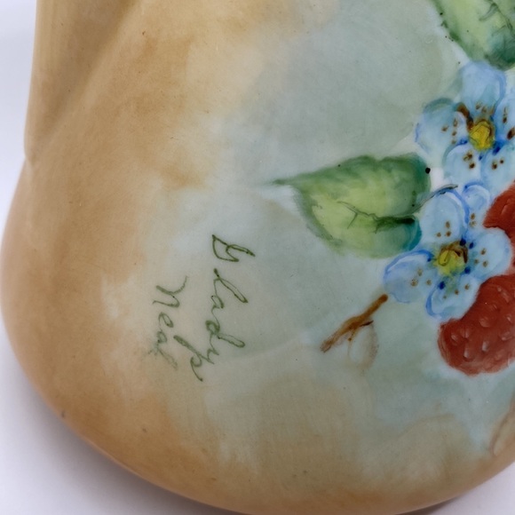 Vintage Signed fine porcelain pitcher - Picture 9 of 13